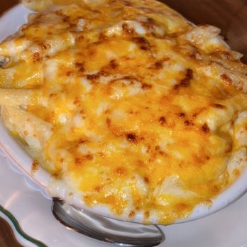 Maison Pickle - Large Classique Mac and Cheese - Cocktail Bars Near Me - New York, New York