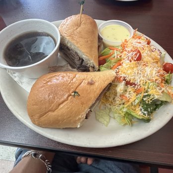 Maggies On Meeker - French Dip - American Near Me - Kent, Washington