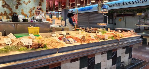 La Concepció Market by null