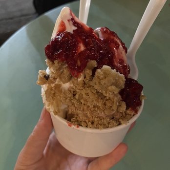 Culture - Original and choco cherry froyo with raspberry sauce and pie crust :) - Ice Cream & Frozen Yogurt Near Me - Brooklyn, New York