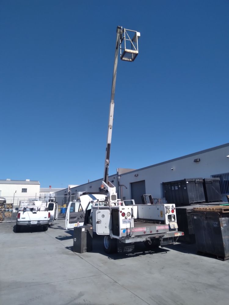 Slide of LEE LIGHTING AND ELECTRIC