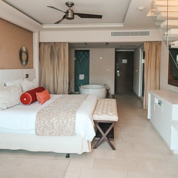 Hideaway Royalton Riviera Cancun - Hotels Near Me - Cancún, ROO Hideaway Royalton Riviera Cancun - Hotels Near Me - Cancún, ROO