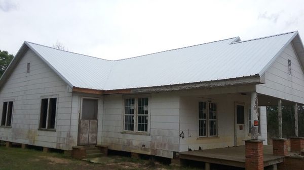 Burkett Brothers Metal Roofing Logo