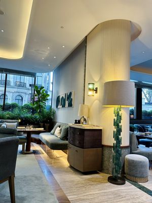 Four Seasons Hotel London at Park Lane by null