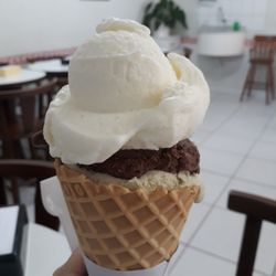 Sorveteria Italiana Monte Pelmo - Cascão de sorvete. Olhem que textura maravilhosa. É incrível