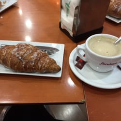 Pasteleria Selvi - 1,70€ el desayuno
