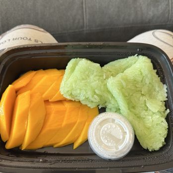 Grandma's Thai Kitchen - Mango Sticky Rice - Thai Near Me - Sherman Oaks, California