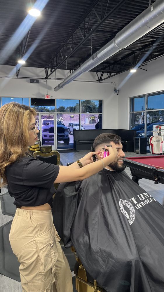 FADEZ & BLENDZ BY OZ TEMP. CLOSED Updated July 2024 4039 Hemphill St, Fort Worth, Texas