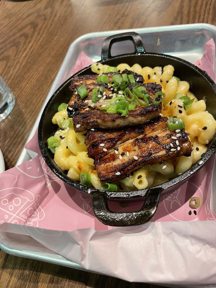 Pig Ate My Pizza Logo