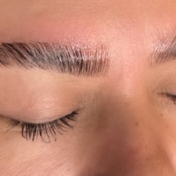 Brow lamination with tint