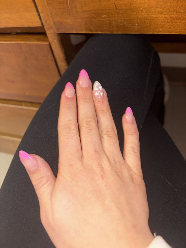 The Nail Loft Logo