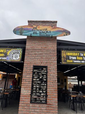 Tacos El Yaqui by null