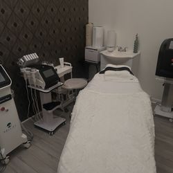 Luxura Aesthetic Medical Spa