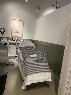 Heyday Skincare Bethesda Row by null