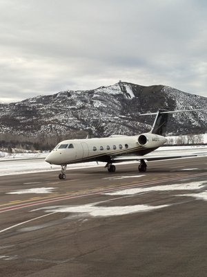 Aspen/Pitkin County Airport by null