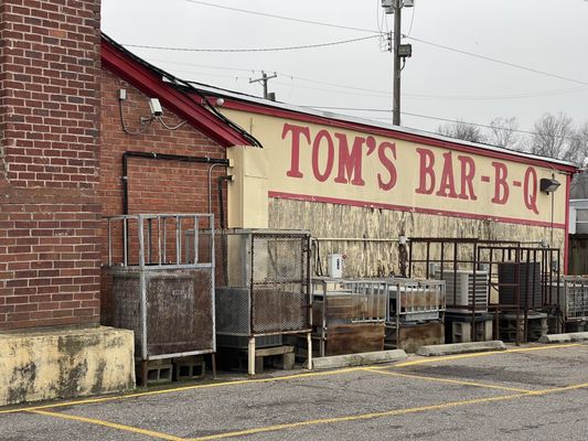 Tom's Barbecue Memphis by null