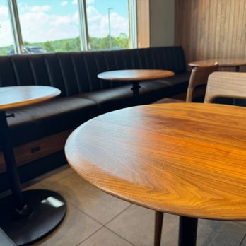Starbucks - interior seating - Coffee & Tea Near Me - Muskego, Wisconsin Starbucks - interior seating - Coffee & Tea Near Me - Muskego, Wisconsin