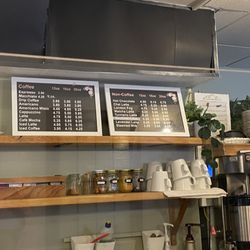 Le Petit Café - Feb 2024