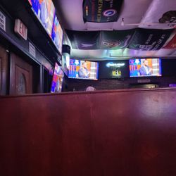 Sidelines Sports Bar & Grill