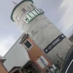 Country Cannabis - Storefront