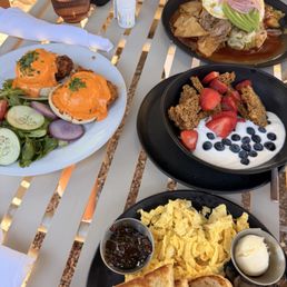 Chilaquiles with pulled pork, Benedict with fried chicken and smoked hollandaise, and simple breakfast with mushrooms Chilaquiles with pulled pork, Benedict with fried chicken and smoked hollandaise, and simple breakfast with mushrooms