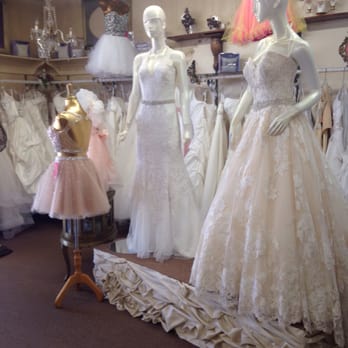 Kuki's Bridal - Bridal Near Me - Lancaster, California