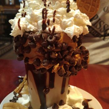 Boston Burger - Chocolate peanut butter banana milkshake! - Burgers Near Me - Boston, Massachusetts Boston Burger - Chocolate peanut butter banana milkshake! - Burgers Near Me - Boston, Massachusetts