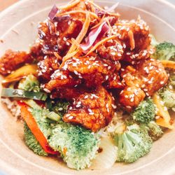 The Alabama Pecan Company - Korean BBQ Chicken Bowl