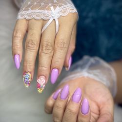 Majestic Nails & Beauty Bar - 3D free hand nail design