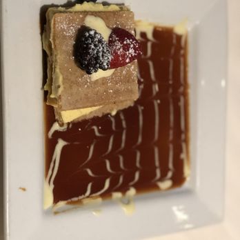 Parkway Grill - Crime Brulee Napoleon - New American Near Me - Pasadena, California