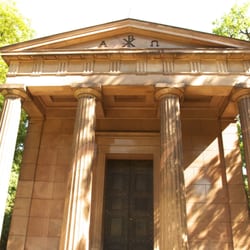 Mausoleum im Schlosspark