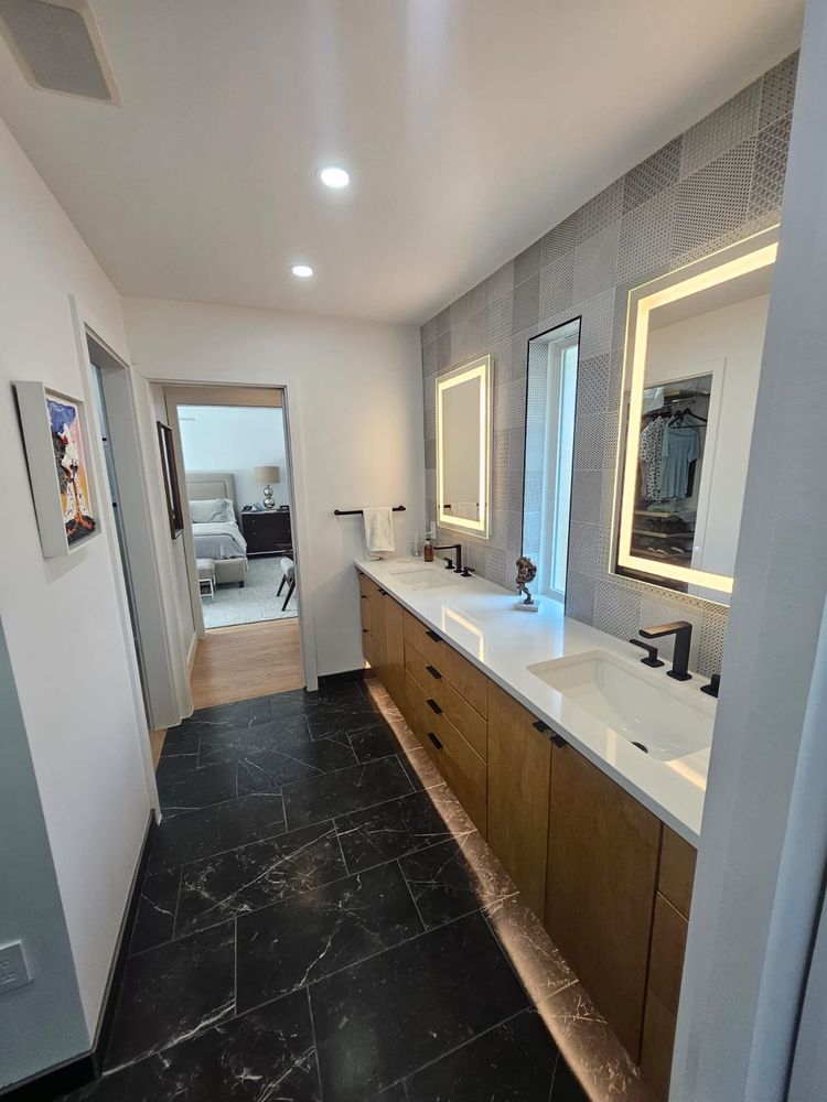 Slide of Frontstar Construction