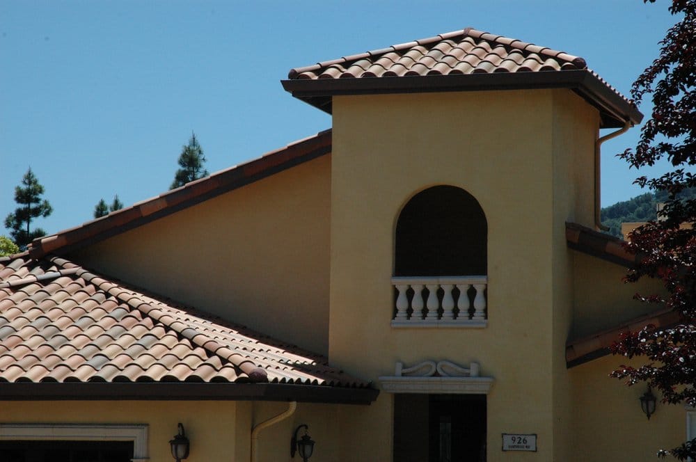 Slide of Westshore Roofing