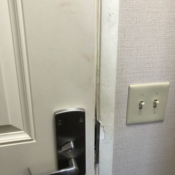 Spyglass Inn - Dirty door and damaged - Hotels Near Me - Pismo Beach, California Spyglass Inn - Dirty door and damaged - Hotels Near Me - Pismo Beach, California