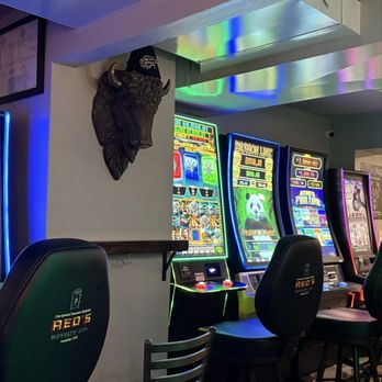 The Slow Buffalo - Sports Bars Near Me - Greenfield, Wisconsin The Slow Buffalo - Sports Bars Near Me - Greenfield, Wisconsin