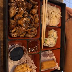 Kaen Na Ramen & Sushi - Teriyaki chicken bento box