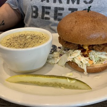 Biscuits Cafe - Chicken sandwich - Breakfast & Brunch Near Me - Milwaukie, Oregon