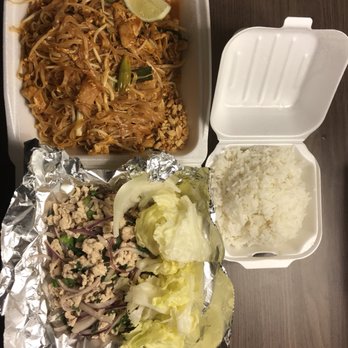 Baan Thai Restaurant - Pad Thai, Larb Gai, and Rice. Ehh! - Thai Near Me - Manhattan, Kansas