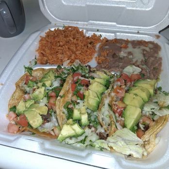 Tacos Y Nieves Calvillo - Taco dinner plate - Mexican Near Me - Danville, Illinois Tacos Y Nieves Calvillo - Taco dinner plate - Mexican Near Me - Danville, Illinois