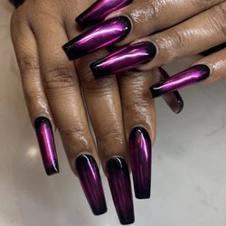 Q Nails