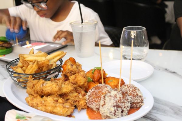 Sugar Factory American Brasserie - Atlanta by null