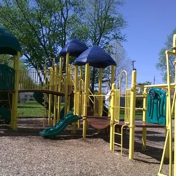 Sunrise Park - nice playground equipment - Parks Near Me - Shelbyville, Indiana Sunrise Park - nice playground equipment - Parks Near Me - Shelbyville, Indiana