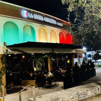 La Divina Comedia Trattoria - the outside of a restaurant - Italian Near Me - Miami Beach, Florida La Divina Comedia Trattoria - the outside of a restaurant - Italian Near Me - Miami Beach, Florida