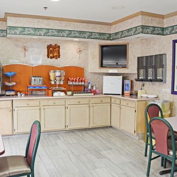 Garden Inn - Hotels Near Me - New Castle, Indiana Garden Inn - Hotels Near Me - New Castle, Indiana