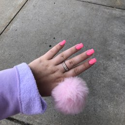 nails