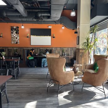 Sweet Tooth Cafe & Cakes - Bakeries Near Me - Washington, DC, District of Columbia