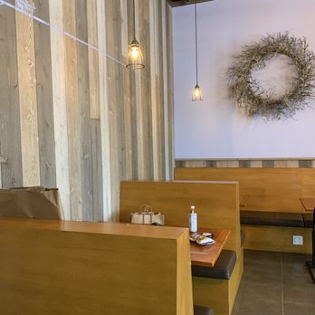 Blue Barn - Inside dining - Salad Near Me - Novato, California