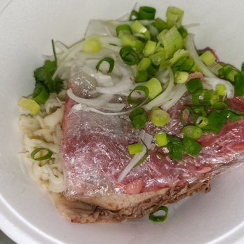 Viet Chubby Boy - Noods, brisket, tripe, rare meat, round and green onions. - Asian Fusion Near Me - Honolulu, Hawaii Viet Chubby Boy - Noods, brisket, tripe, rare meat, round and green onions. - Asian Fusion Near Me - Honolulu, Hawaii
