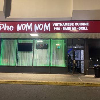 Pho Nom Nom Gaithersburg - Front entrance - Vietnamese Near Me - Gaithersburg, Maryland Pho Nom Nom Gaithersburg - Front entrance - Vietnamese Near Me - Gaithersburg, Maryland
