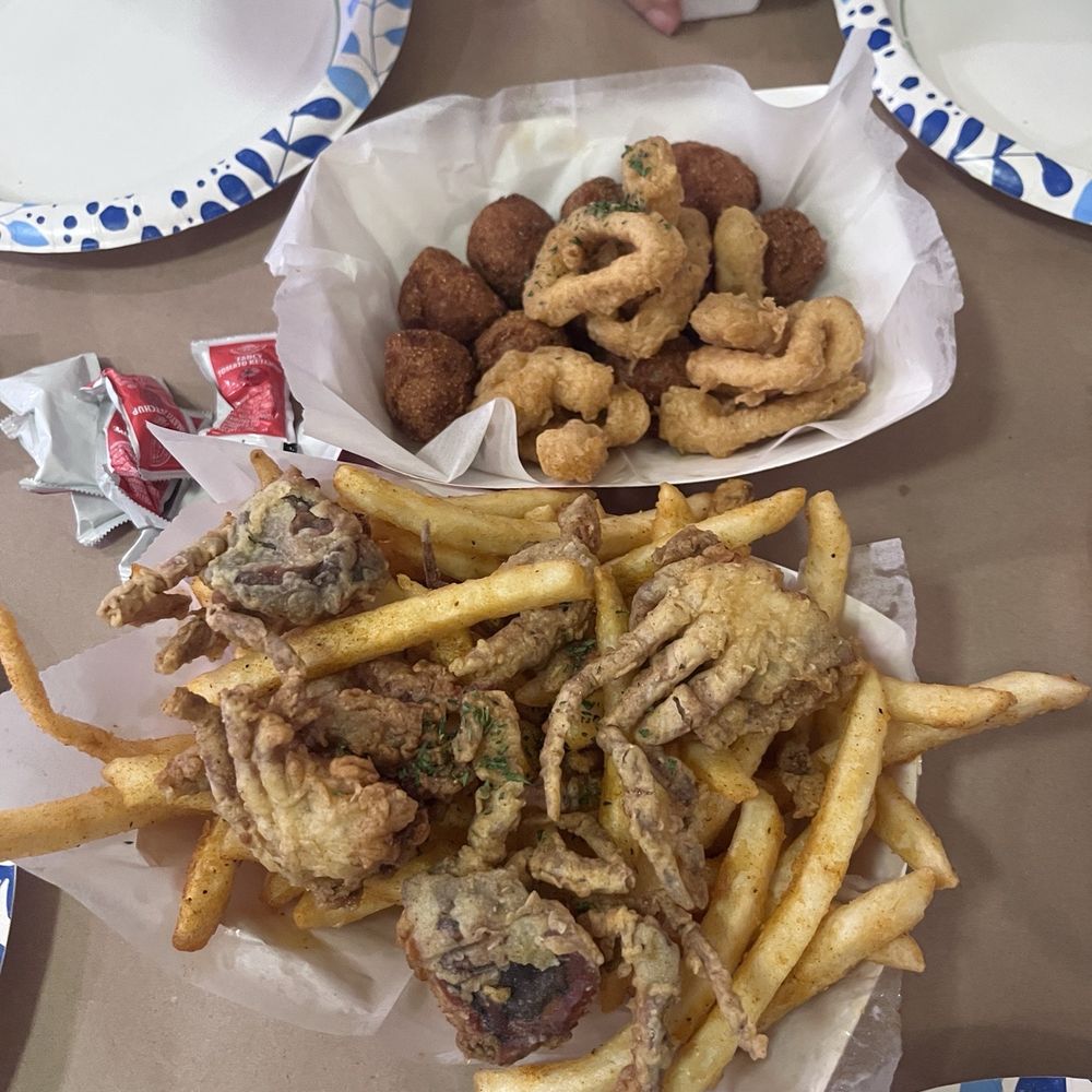 Bubbas Crab House - Soft Shell Crab Basket S3. Hush Puppies S1. Cajun Fries F4. Fried Calamari - Cajun/Creole Near Me - Rowland Heights, California